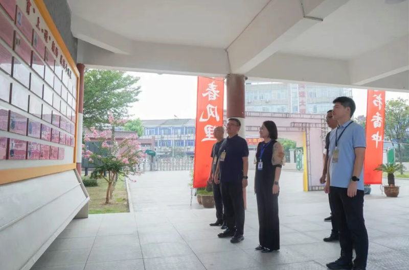 情系教育 慰问暖心 | 杨巷镇开展教师节走访慰问活动